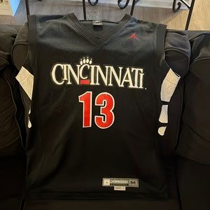 Cincinnati bearcats Medium Vintage Jordan Jersey